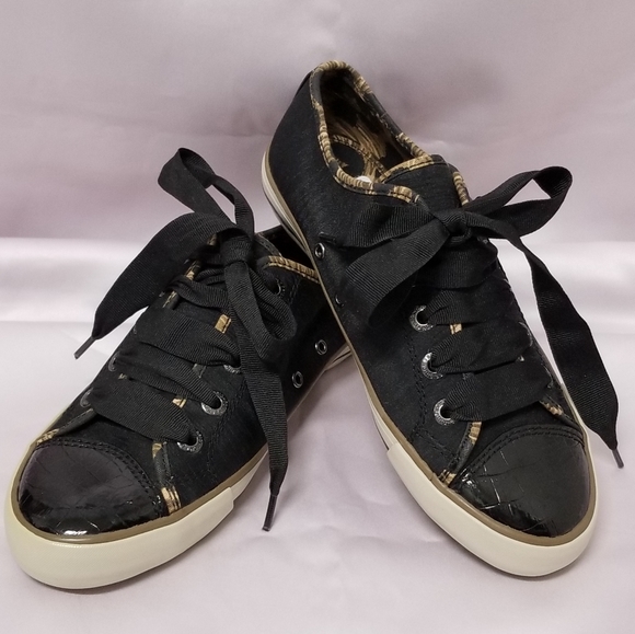 Brighton Shoes - NWT Brighton "Safari" Ribbon Lace Sneakers